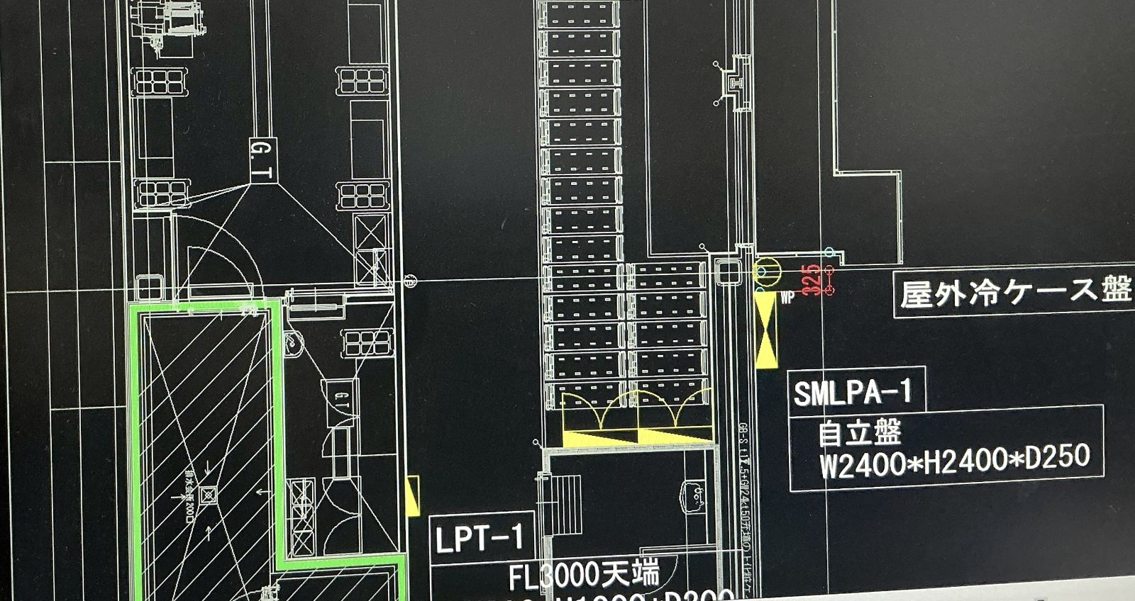 盤の位置と仕様を書き込んだ電気設備のCAD図面